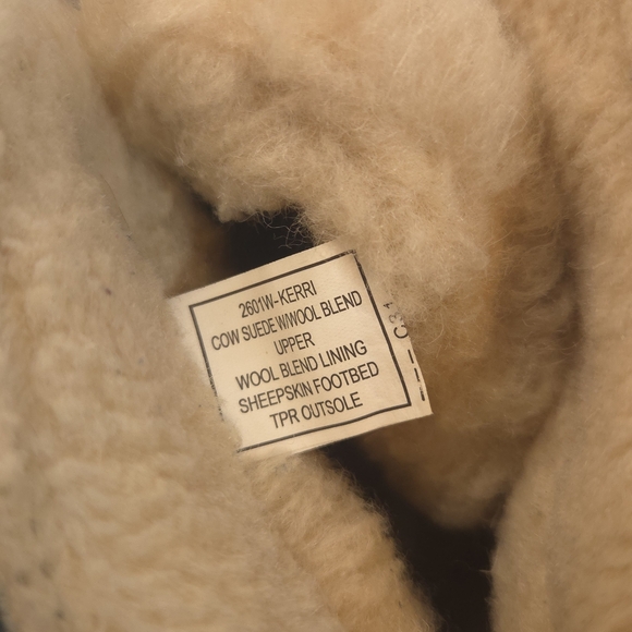 BEARPAW Kerri Dark Green Lace-Up Boots | Wool & Sheepskin | NeverWet™ | NWOT 6 - Picture 15 of 16